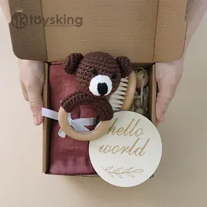 Baby Geschenkdoos Set Baby Bijtring Speelgoed Houten Rammelaar Armband Pasgeboren Baddeken Beste Handgemaakte Geschenkdoos Voor Pasgeborenen