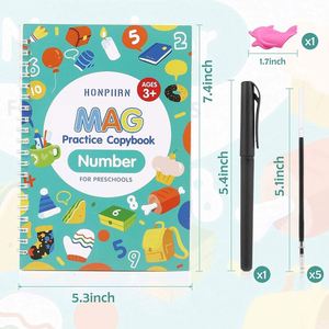 Cuaderno de Caligrafía Reutilizable con Ranuras para Práctica de Escritura a Mano, Personalizable en Diferentes Idiomas - Product Image 6
