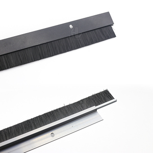 แถบกันลมสำหรับประตูและหน้าต่างบานเลื่อนพลาสติกสีดำแบบกำหนดเองได้ ทนทาน ติดตั้งง่าย เหมาะสำหรับห้องครัว ห้องนอน ห้องนั่งเล่น - Product Image 6