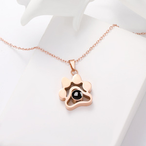 Collar con Proyección <span class=keywords><strong>de</strong></span> 100 Idiomas 'Te Amo' en Forma <span class=keywords><strong>de</strong></span> Huella <span class=keywords><strong>de</strong></span> Animal, Collar con Foto <span class=keywords><strong>de</strong></span> Mascota - Product Image 3
