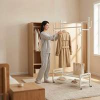 Cintres en fer robustes pour la vente en gros – Solution de présentation de vêtements pour magasins de mode, showrooms et salons