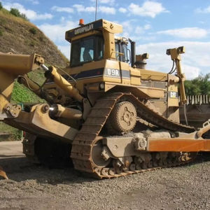 Bulldozer Caterpillar D9T presque neuf à vendre - Product Image 1