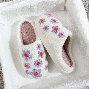 Custom Wholesale Women's High Quality Winter <b>Slipper</b> Soft and Feature Sweet Flower Shape Embroidery - Product Image 3