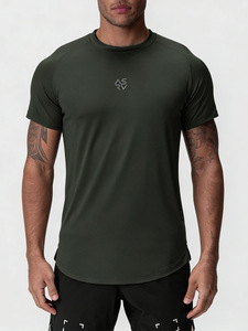 เสื้อยืดออกกำลังกายผู้ชาย แห้งเร็ว ระบายอากาศ ซับเหงื่อ กระชับรูปร่าง ผ้ายืดสแปนเด็กซ์ ทรงสลิมฟิต แบบเรียบ - Product Image 1