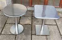 Tables en Acier Inoxydable de Style Industriel pour Cafés, Salons de Thé, Snack-Bars Tendance et Pâtisseries