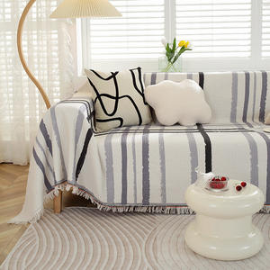 <span class=keywords><strong>Housse</strong></span> <span class=keywords><strong>de</strong></span> canapé universelle nordique toutes saisons coussin en chenille à rayures géométriques couverture complète à l'épreuve des chats en gros - Product Image 2