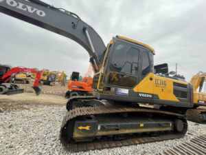Escavatore Usato VOLVO EC240B ad Alte Prestazioni per Movimento Terra Agricolo, Escavatore Cingolato con Componenti Principali - Product Image 2