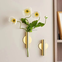 Vase mural en métal doré de style nordique moderne, sans perçage, de forme irrégulière, décoratif pour toutes les occasions festives
