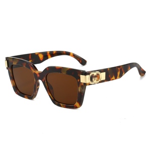 Gafas de Sol Estilo Ins para Hombre y Mujer, Modernas, de Viaje, con Protección UV400, para Fiestas, Tendencia Transfronteriza, Regalo de Año Nuevo - Product Image 1