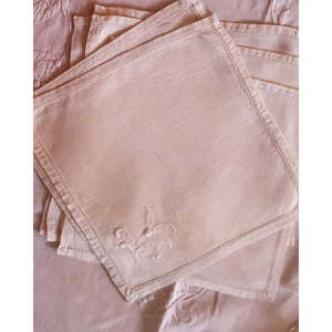 Nappe en lin blanc Daniele F. avec broderie florale à la main, motif rayé rectangulaire pour salle à manger, mariages, hôtels - Product Image 1