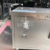 Machine de remplissage semi-automatique à tête unique Henwi avec pompe magnétique, pour liquides en laboratoire, en installation pilote et en petite production
