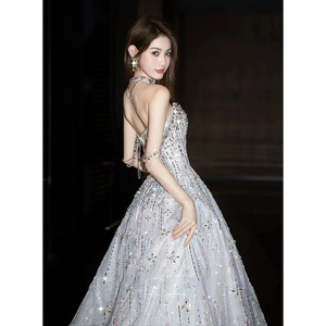 Vestido de Noche <span class=keywords><strong>Elegante</strong></span> S4602L con Lentejuelas Plateadas y Pedrería, Estilo Hombros Descubiertos, con un Toque Fresco y <span class=keywords><strong>Elegante</strong></span> de Cuento de Hadas - Product Image 2