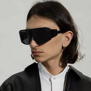 Gafas de Sol Extra Grandes Estilo Steampunk Unisex, Marco de PC, Protección UV400, Negras, Montura Completa, Diseño Integrado - Product Image 2