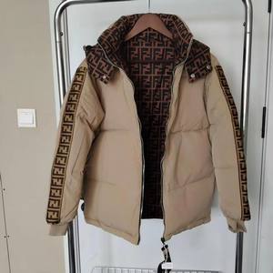 Giacca Reversibile di Lusso 2026 Di, 90% Piuma d'Oca, Impermeabile e Traspirante, Cappotto alla Moda con Zip e Logo Frontale per Uomo e Donna - Product Image 1