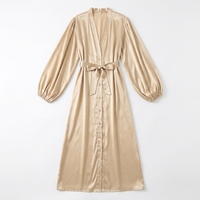 Lignes Wholesale Dubaï Vêtements Islamiques Turcs de Luxe en Tissu pour Hommes Kimono Robe Musulmane Femme Abaya Ouverte en Soie Satinée