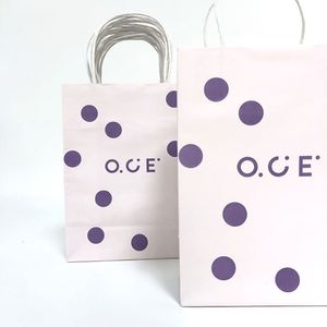 Bolsas de Papel Kraft Reciclado para Empacar Ropa, Zapatos y Calcetines con Asas de Parche y Logotipo Personalizado - Product Image 3