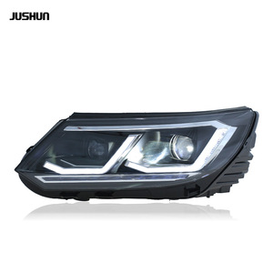 ชุดไฟหน้า Jushun สำหรับรถยนต์ Volkswagen Tiguan ปี 2013-2016 รูปทรงตัว L แบบคู่ พร้อมไฟ DRL และไฟเลี้ยวแบบ Sequential - Product Image 2
