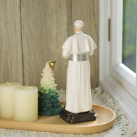 Produits en stock Statues religieuses catholiques en résine Art chrétien Décoration d'intérieur Fournitures d'art Articles d'artisanat Corpus du pape François