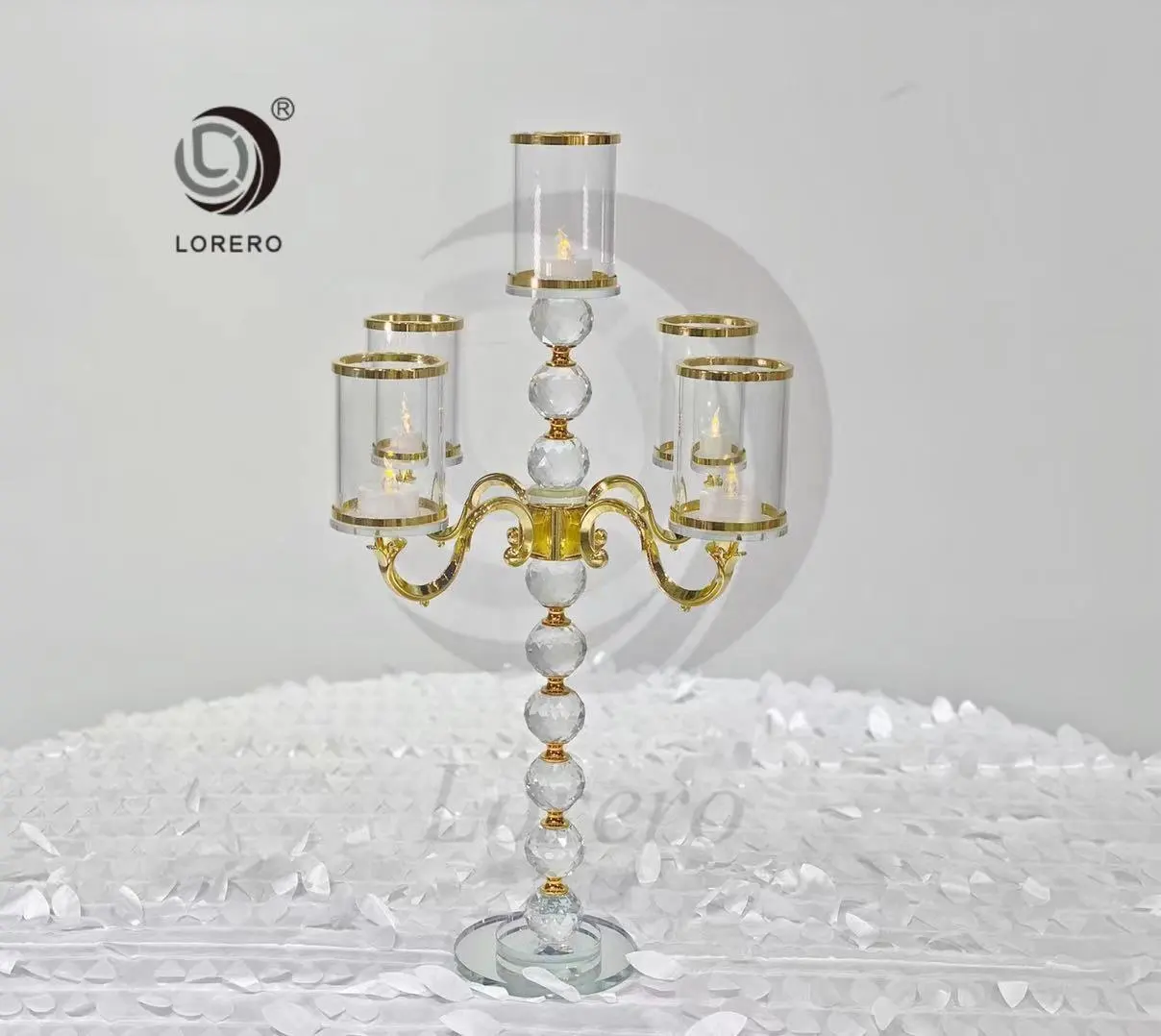 Commercio all'ingrosso della fabbrica a buon mercato decorazione di cerimonia nuziale tavolo candelabri di cristallo oro alto candeliere di vetro titolari