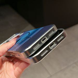 Funda de Fibra de Carbono con Patrón a Cuadros Degradado para Teléfono PC, Magnética, Antigolpes, con Carga Inalámbrica para <span class=keywords><strong>iPhone</strong></span> 17 16 Pro - Product Image 6