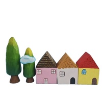 Petites maisons sculptées en bois, petits arbres, petites cabanes en bois, ornements sculptés à la main de style bien-être, design moderne et simple, pur artisanat