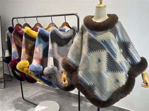 Hiver Femmes <span class=keywords><strong>Plaid</strong></span> Jacquard Oversized Wraps Coats Hoodie Faux Fur Collar Cape <span class=keywords><strong>Poncho</strong></span> Shawl - Product Image 3