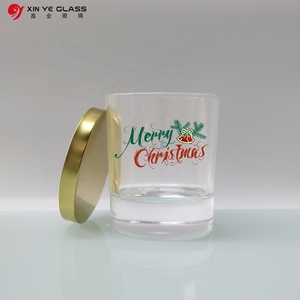 Frascos de vela de vidrio con estampado de árbol de Navidad con logotipo personalizado 2022, 4oz, 8oz, 12oz, suela gruesa vacía con tapa de madera para decoración del hogar - Product Image 1
