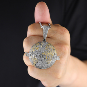2 Tone terra rotonda mostra lettera <span class=keywords><strong>il</strong></span> mondo è <span class=keywords><strong>mio</strong></span> ciondolo da uomo collana Hip Hop piena Bling Cubic zirconi CZ <span class=keywords><strong>gioielli</strong></span> di moda - Product Image 4