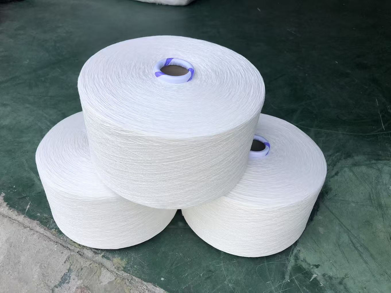 raw white/bleached white/gray/yellow