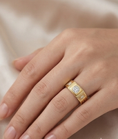 Bague de déclaration pour homme en or massif 14K 18K, large, à trois pierres, avec diamants de laboratoire à taille ronde et nervurés