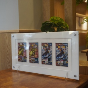 Nouveau style de présentoir à cartes en acrylique transparent à 4 compartiments pour le rangement de collections de cartes - Product Image 4