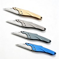 Couteau de poche pliant créatif avec manche en aluminium et lame 7Cr17MoV, couteau porte-clés portable pour EDC