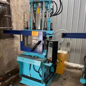 Gebruikte Industriële Machines Standaard Type Verticale Spuitgietmachine