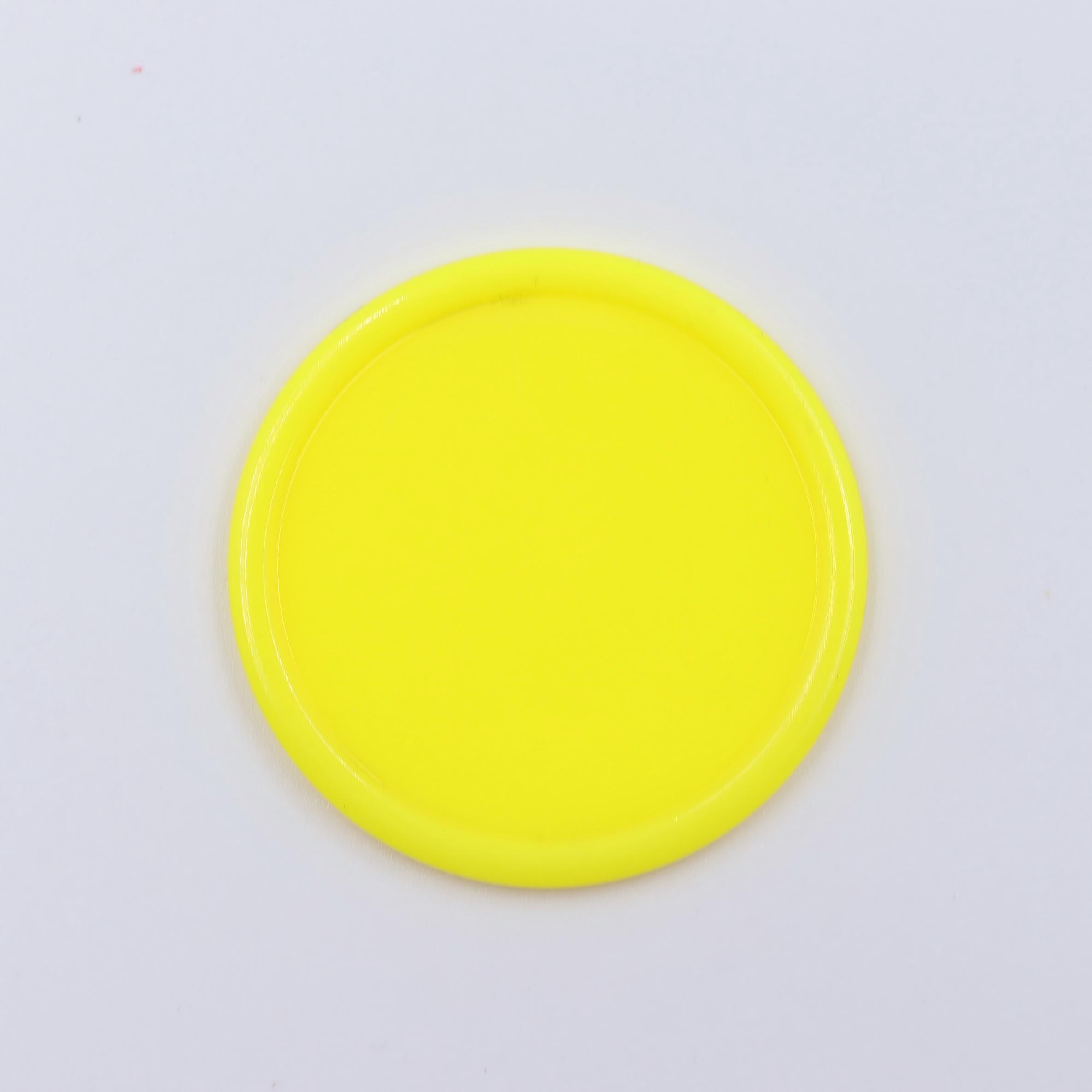 Jaune
