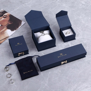 Boîte à bijoux magnétique en forme de livre, emballage cadeau de luxe pour bracelet et bague Boyang New Style - Product Image 1