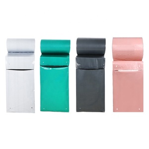 E-commerce Rollo continuo de preapertura de <span class=keywords><strong>un</strong></span> solo lado Embalaje de ropa <span class=keywords><strong>para</strong></span> <span class=keywords><strong>correo</strong></span> Máquina de embalaje Courier - Product Image 1