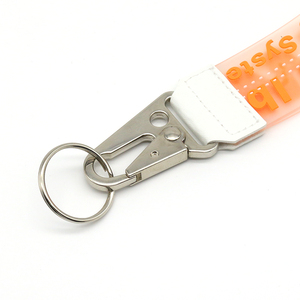 Tùy Chỉnh Bán Buôn PVC Silicone Tùy Chỉnh Cá Nhân Thiết Kế Độc Đáo Phổ Biến Ba Lô Quần Áo Charms Vòng Tay Keychain - Product Image 4