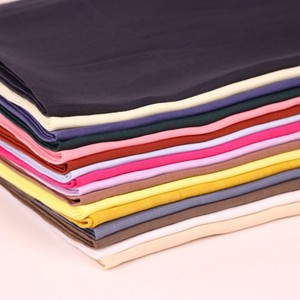 Tissu en Ramie Pure Haute Densité 60S Respirant pour Robe d'Été Femme – En Stock, Vente en Gros - Product Image 4