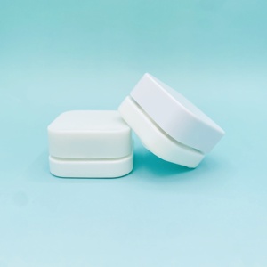 Pot carré en verre de 9 ml avec couvercle en plastique, contenant 3 compartiments de 3 ml chacun pour le stockage de marchandises - Product Image 6
