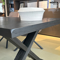 Table à manger NORYA de style farmhouse moderne avec finition en bois foncé et base en X pour salle à manger, chaise et table en bois
