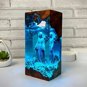 Sculpture en résine transparente bleu profond personnalisée avec lampe époxy à lumière nocturne, lampe en résine, art en résine - Product Image 5