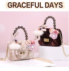 Kindermode Bloemen- en konijnenversiering Schattige handtas Mini metalen ketting schoudertas Fluwelen handtas met parelketting - Product Image 4