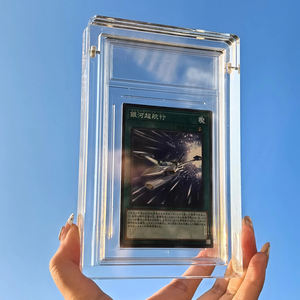 Acrylique <span class=keywords><strong>PSA</strong></span> Graded Card Display Case Magnetic Slab Holder Protector Box pour <span class=keywords><strong>Pokemon</strong></span> Sports and Trading Card Collection Display - Product Image 3