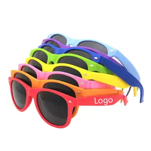 Promotion lunettes de soleil noires logo personnalisé UV400 lunettes de soleil en plastique recyclé UV400