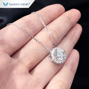 Tianyu 14K/18k colgante de oro blanco 2ct corazón redondo y corte de flecha collar de moissanita incoloro - Product Image 4