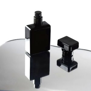 Elegante Flacone Spray Opaco Nero da 30 <span class=keywords><strong>ml</strong></span>, 50 <span class=keywords><strong>ml</strong></span>, <span class=keywords><strong>100</strong></span> <span class=keywords><strong>ml</strong></span>, Bottiglia Quadrata Nera per Profumo - Product Image 4