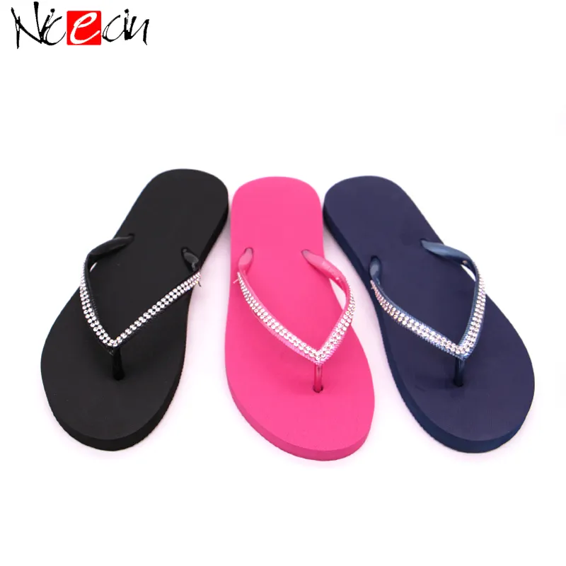 2023 Neuankömmling benutzer definierte Logo PE Frauen Flipflops Hausschuhe Sommer Strand Flip Flops