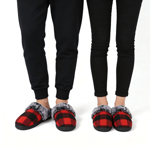 Pamuklu Sıcak İç Mekan Tüylü Ekose Desenli Unisex Kaymaz Ev Terliği Kırmızı Siyah Kareli Tüylü Terlik Kadın Erkek İçin - Product Image 4