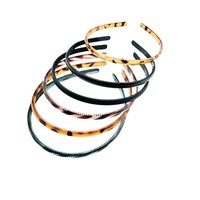BELLE WORLD 0.8 Large Pince à cheveux pour femme, antidérapante, style tendance, accessoire capillaire pour le lavage du visage, cadeau pour influenceuse