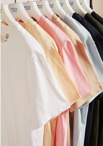 # AG230 T-Shirt Unisex Oversize Bianca, Taglie S-2XL, 230gsm 100% Cotone, Logo Personalizzato, Maniche Corte - Product Image 2